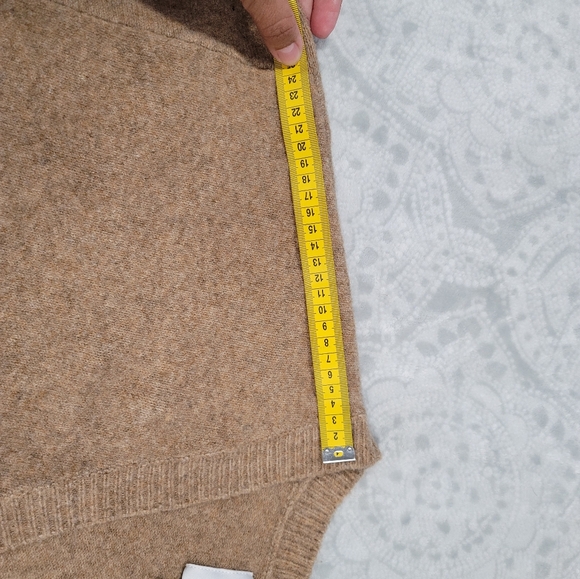 serra cardigan in size L brown 10%wool with pockets in front - Picture 9 of 10